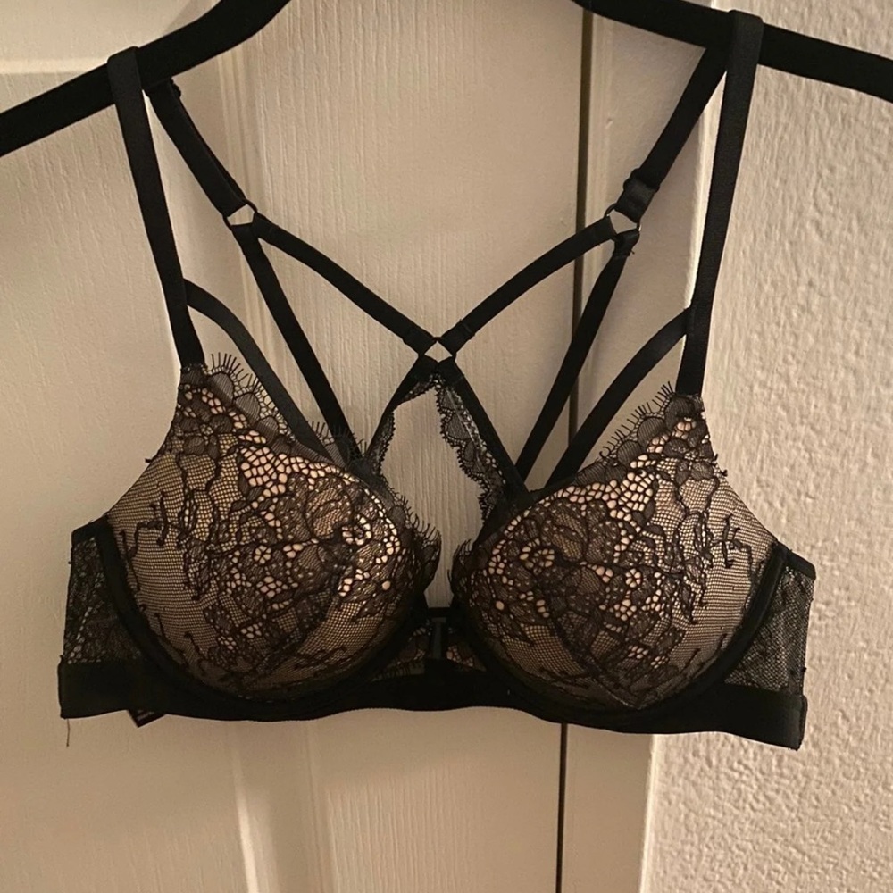 Victoria’s Secret very sexy front closure push-up bra
